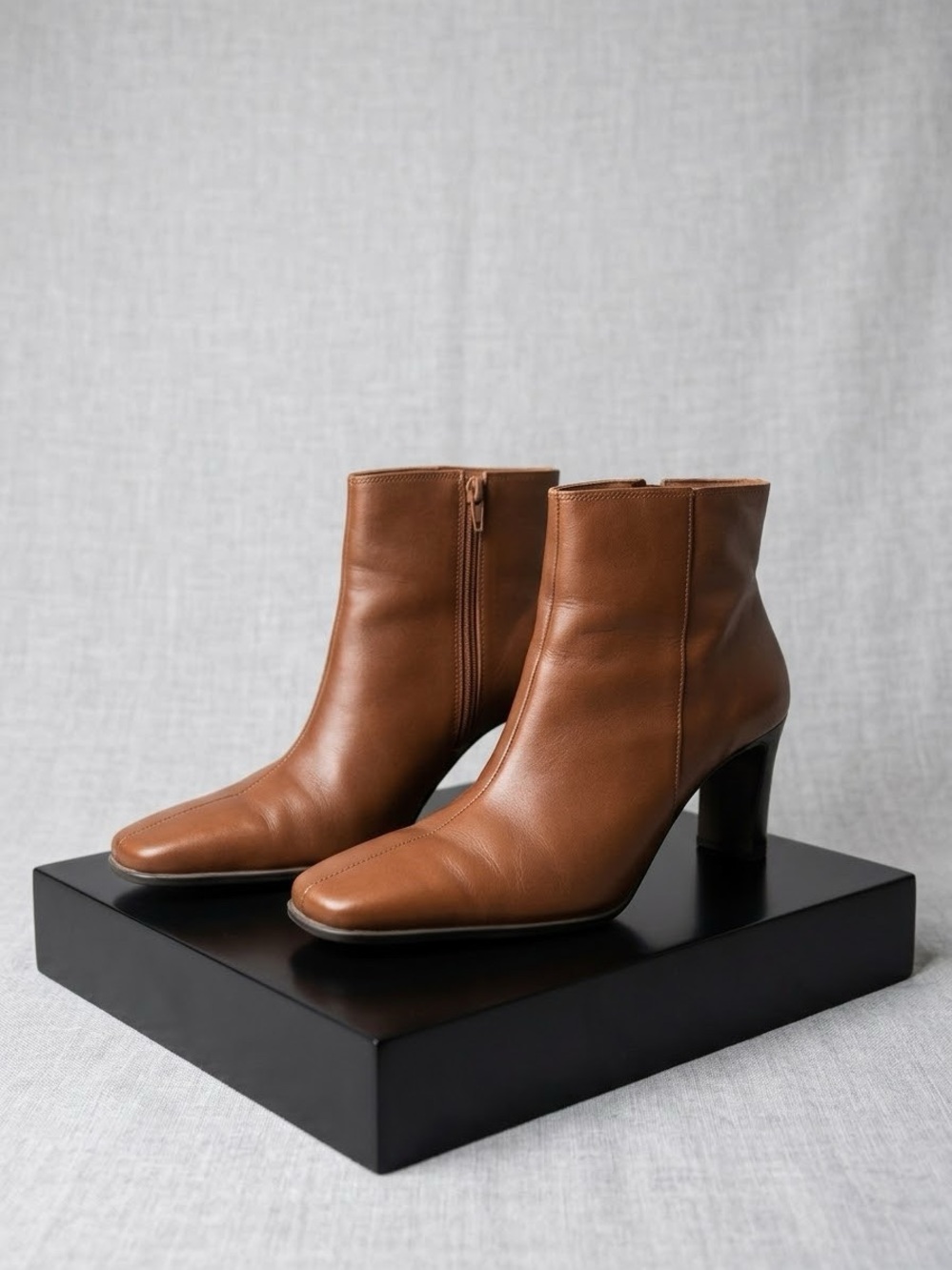 Donald J. Pliner Chestnut Brown Leather Ankle Booties